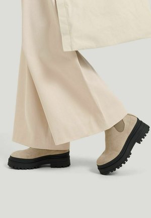 Stiefelette - dune