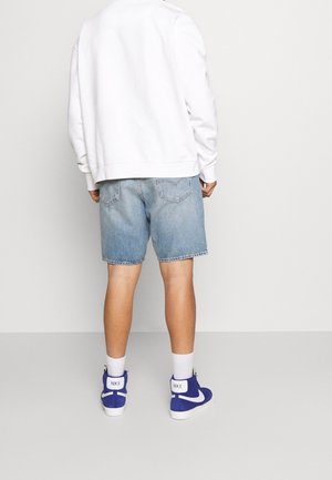 Sweatshirt - white