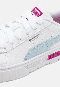 Puma MAYZE UNISEX - Baskets basses - white/frosted dew