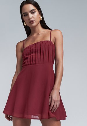 ALIAS MINI - Pārliekama kleita - burgundy