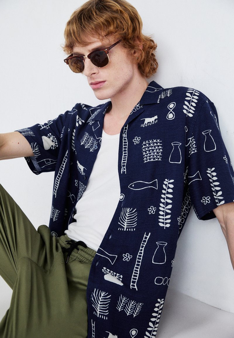 Only & Sons ONSALVIN OBJECT RESORT LINEN MIX - Camicia - navy blazer