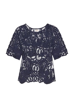 Laine sinivärvī lühikeste varrukatega pitspluus, millel on keerukad lillemustrid ja ümar kaelus. Kerge ja poolläbipaistev materjal.