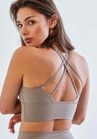 BeShaped MORNING DEW - Stanik sportowy z średnim wsparciem