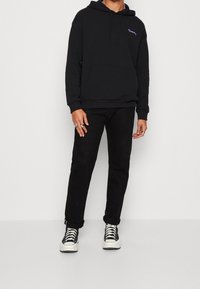 YOURTURN Felpa con cappuccio - black