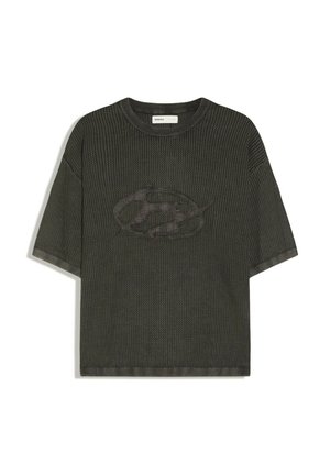 Bershka, - T-shirt z nadrukiem