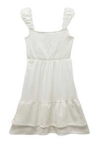 Witte jurk met een smock-bodice en geschulpte schouderbanden. Het heeft een uitlopende, gelaagde rok met een zachte textuur.
