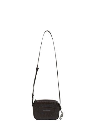 Petit sac bandoulière noir Armani Exchange avec motif de logo en relief, poche avant et sangle réglable.