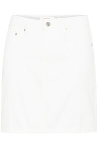 Hvitt denim miniskjørt med knappelinning, to frontlommer og subtile sømdetaljer. Jevn tekstur og tettsittende design.