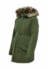 Parka vert olive avec capuche doublée de fourrure, taille à cordon, poches avant ouvertes et manches longues. Tissu lisse et durable avec une coupe décontractée.