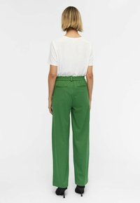Object OBJLISA WIDE NOOS - Stoffhose - artichoke green