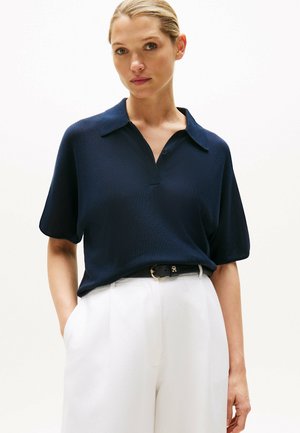 - Koszulka polo
