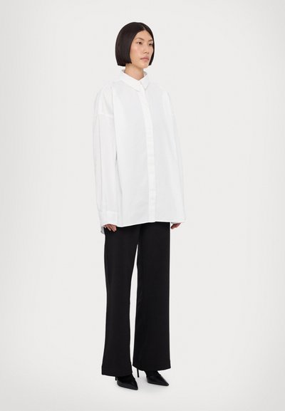 Stieglitz VILA - Bluza s gumbima - white