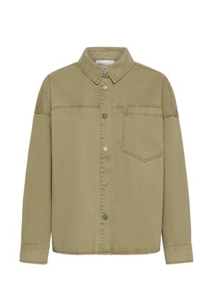 Koszula khaki na guziki wykonana z miękkiego materiału, wyposażona w szpiczasty kołnierzyk, długie rękawy, dwie przednie kieszenie oraz srebrne zatrzaski.