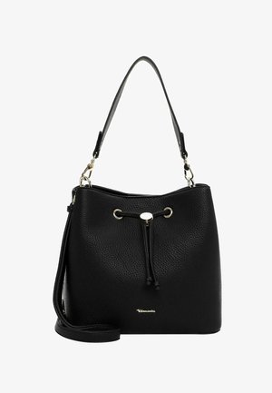 Zwarte leren emmer tas met een gestructureerde afwerking, een trekkoordsluiting en metalen accenten. Voorzien van een afneembare schouderband.