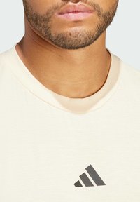 adidas Performance TEE - T-Shirt sport - crystal sand