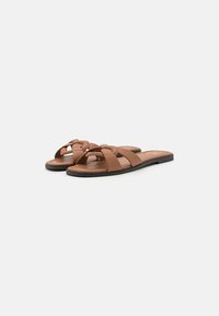 Love Moschino FILLED HEART - Iešļūcenes - cammello