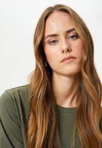 Koton - T-shirt basic