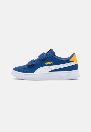 SMASH BUCK - Baskets basses - blazing blue/puma white/tangerine