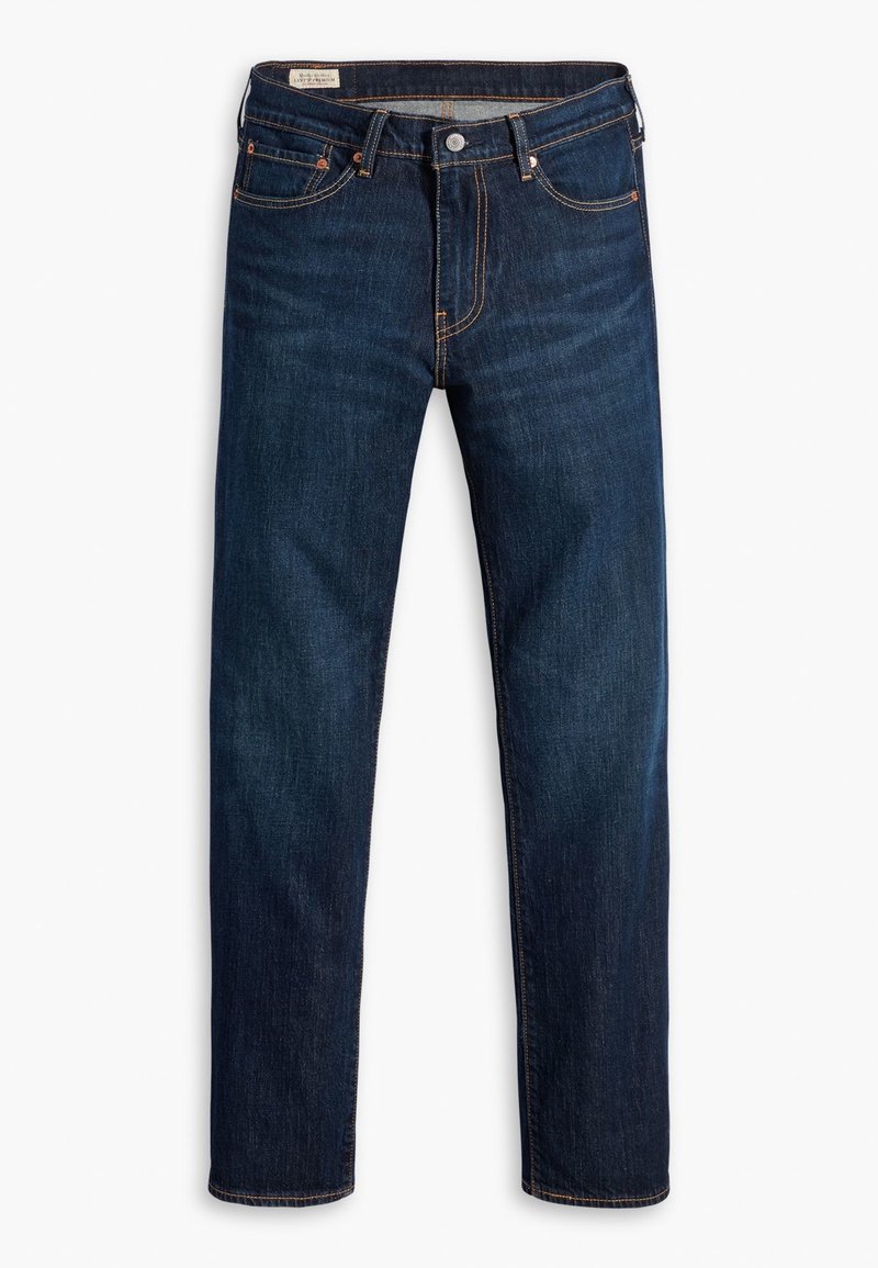 Jean droit en denim bleu foncé avec bouton et fermeture éclair à l'avant, poches avant et arrière, et détails de couture orange.