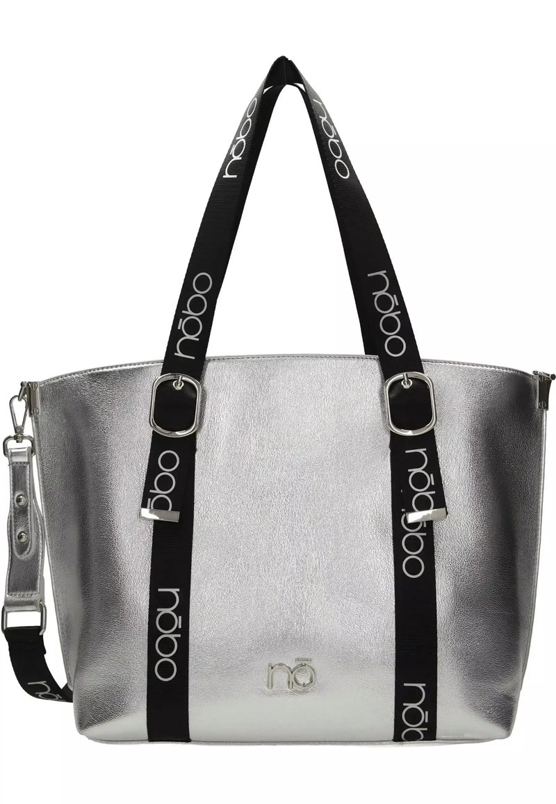 Sac fourre-tout argenté avec des bretelles noires réglables, portant le texte blanc "nóbo" et un emblème de logo argenté à l'avant.
