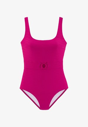 Maillot de bain une pièce fuchsia avec un motif en chevrons texturé et un décolleté carré, présentant un accent décoratif à la taille.