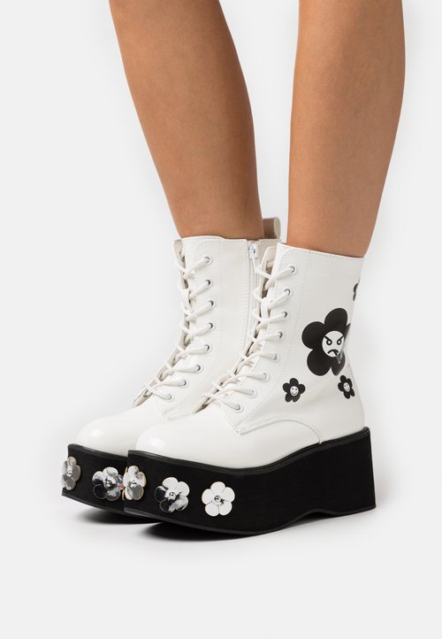 Koi Footwear ASTRO SILVER STAR MOON CHUNKY BOOTS Platåstøvletter