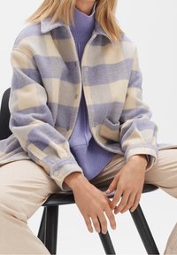 OPUS Tunn jacka - lilac