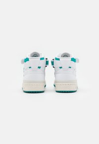 adidas Originals FORUM MID UNISEX - Sapatilhas de cano alto - footwear white/offwhite/green