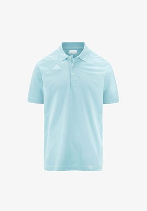 Polo shirt azzurro chiaro realizzato in cotone, con colletto classico, chiusura a due bottoni e piccolo logo bianco sul lato sinistro del petto.