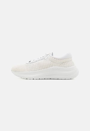 Casadei, Baskets basses - white