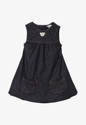Sukienka dżinsowa z okrągłym dekoltem, dwoma przednimi kieszeniami, marszczoną górą i motywem misia. Ciemnoniebieska tkanina z kontrastowym przeszywaniem.
