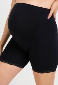 Next SEAMFREE LACE TRIM MATERNITY SHORTS - Püksid - black