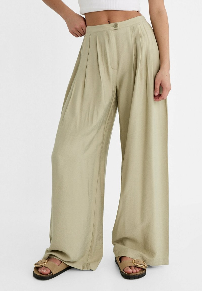 Stradivarius Pantalon classique - light green