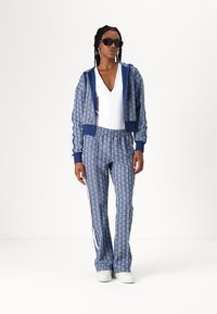 Lacoste Treningo apatinė dalis - blue