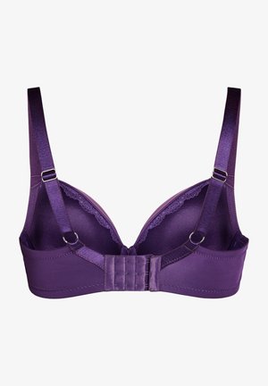Soutien-gorge violet avec bordures en dentelle, bretelles réglables et fermeture au dos à trois crochets. La texture satinée lisse met en valeur le design.