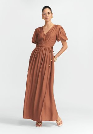 REMI  - Maxikleid - rust brown