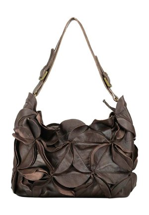 Sac à main en cuir marron foncé avec une bandoulière et des motifs texturés superposés en forme de pétales couvrant l’avant et les côtés.