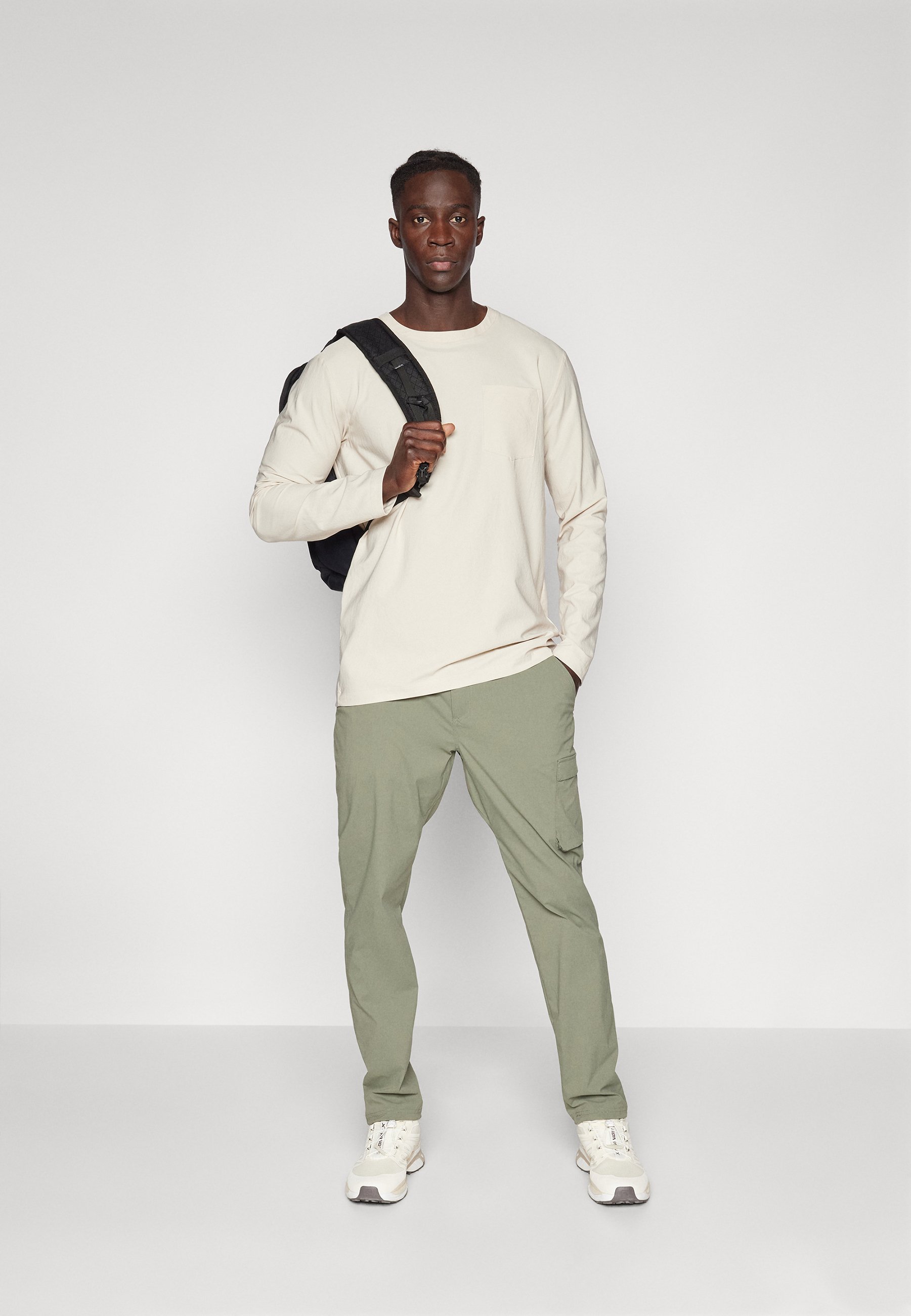 Houdini COVER CREW - Long sleeved top - foggy mountain/sand