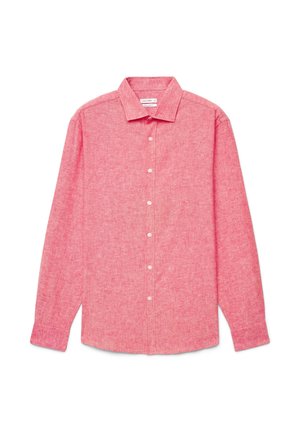 Chemise en lin rose à manches longues avec boutons sur le devant et col pointu, posée à plat sur un fond blanc.