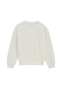 Balts džemperis ar apaļu kakla izgriezumu, nolaižamām plecu šuvēm un ribota piedurkņu un apakšmalas. Izgatavots no mīkstas auduma, ar gludu tekstūru.