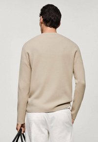 Mango Strickpullover - beige