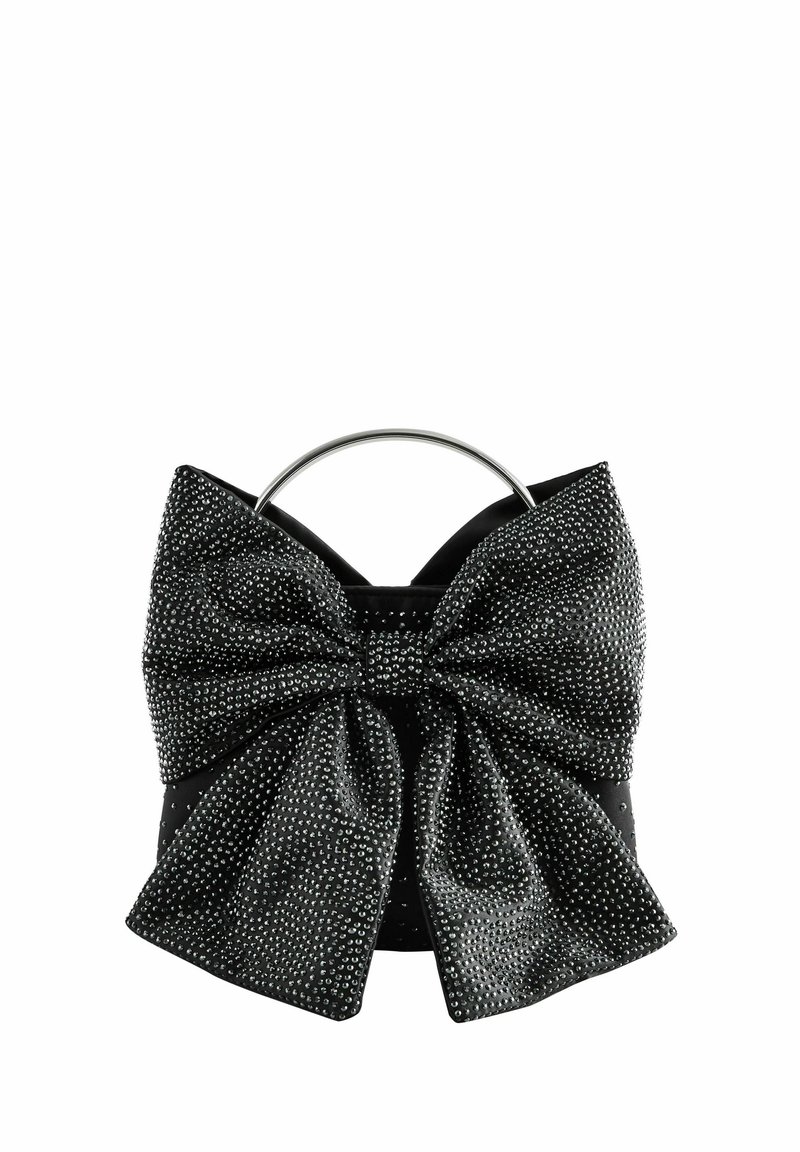 Borsa nera con un grande fiocco, coperta di piccole borchie argento. Manico in metallo posizionato sopra la borsa, che aggiunge un tocco al design testurizzato.