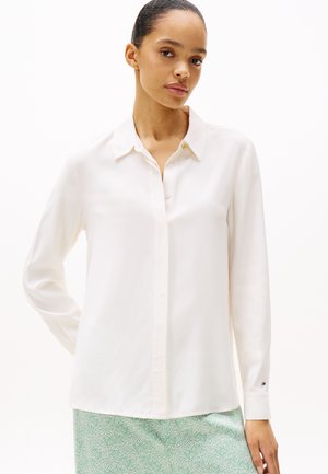 Tommy Hilfiger SOFT VIS REGULAR LS  - Skjortebluser - ivory petal