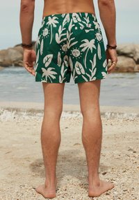 Next REGULAR FIT - Fürdőnadrág - green ecru