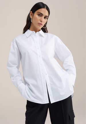 WE STUDIO - Bluza s gumbima - white