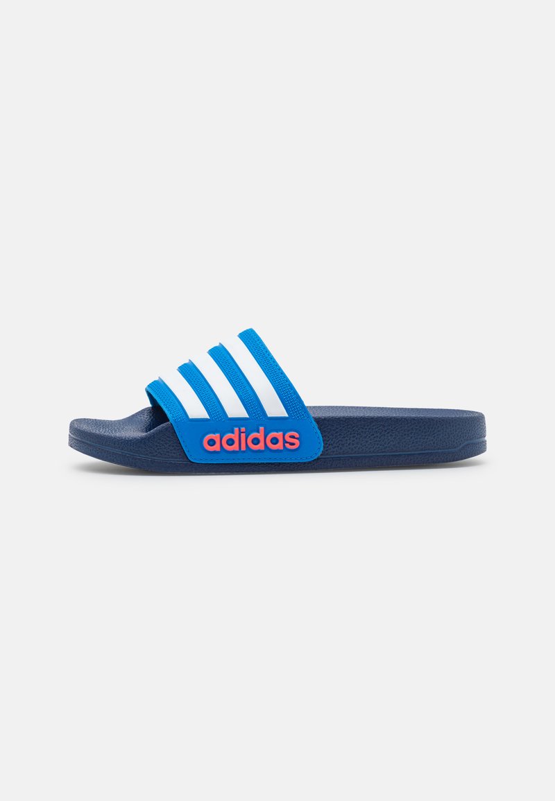 adidas Performance ADILETTE SHOWER UNISEX - Chinelos de piscina - dark blue/footwear white/blue rush