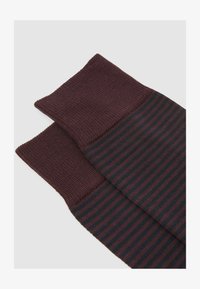 Seleccionado, bordeaux