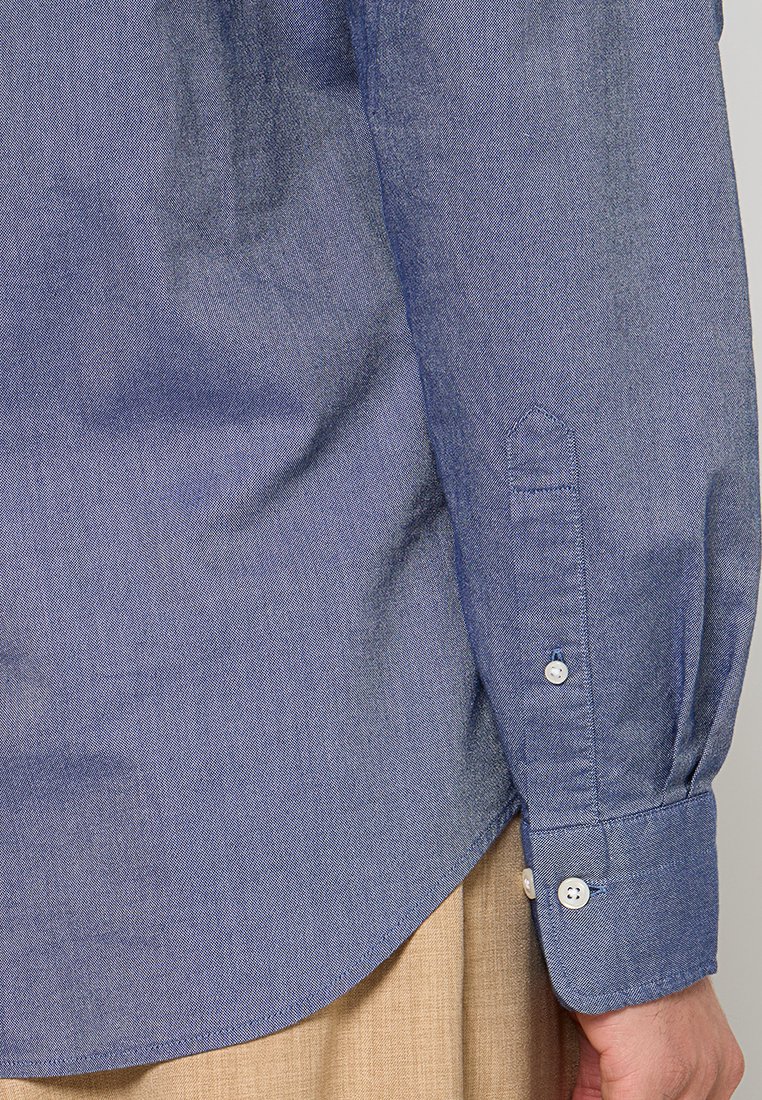 SLIM FIT OXFORD