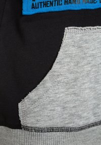 Vingino NORRIE - Mikina s kapucí - black