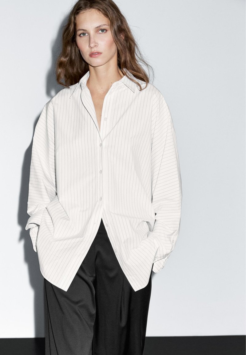 Massimo Dutti STRIPED BATWING SLEEVE - Camicia - white